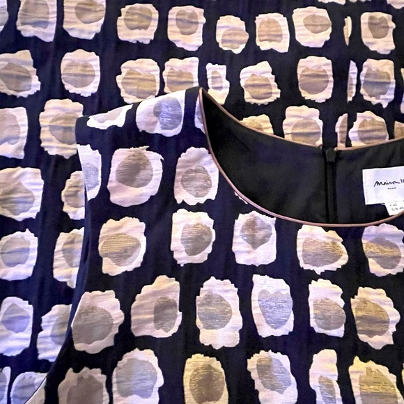 Maison 123 Paris Chic Black and Gold Sleeveless Dress - Picture 5 of 8